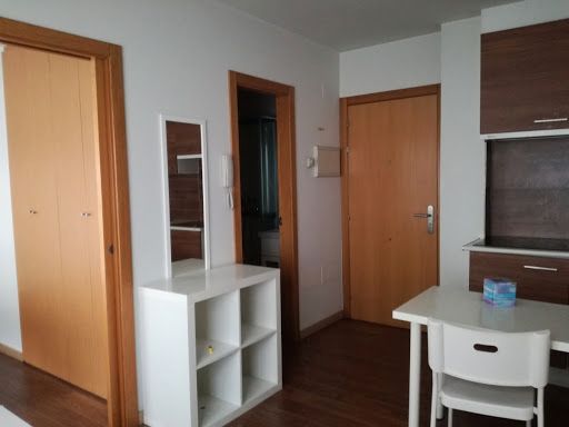 Estudio de alquiler en Recatelo - O Carme