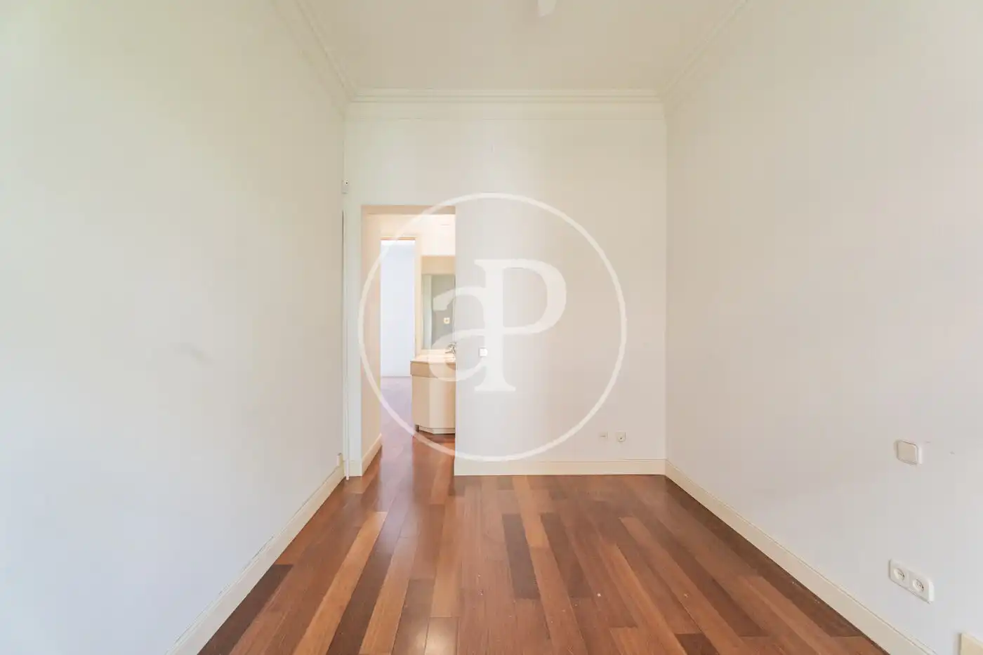 Flat for rent in Madrid  with Heating, Storage room and Balcony