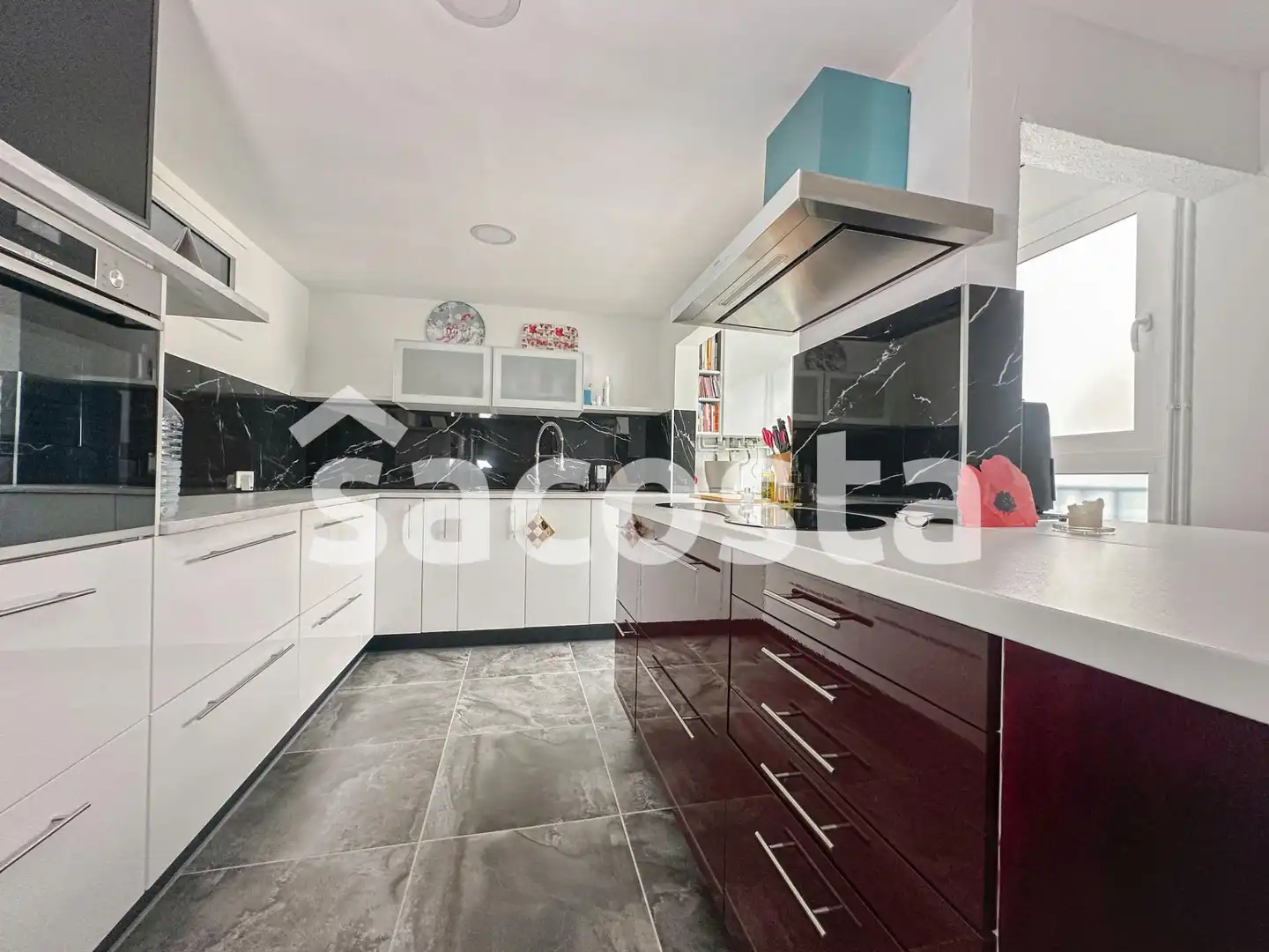 Piso con terraza en venta en Carrer CANIGO, imagen 4
