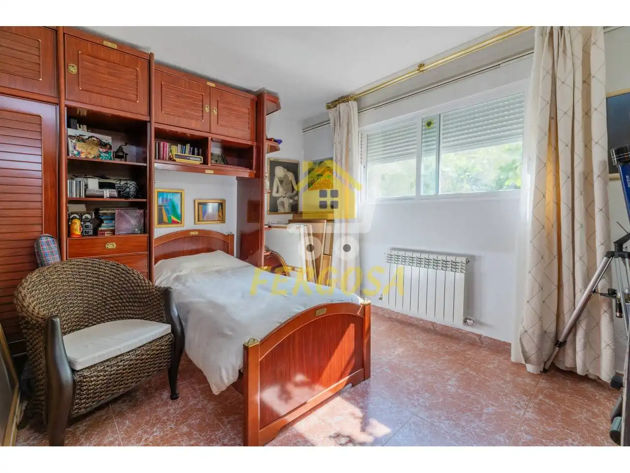 Dormitori de Casa o xalet en venda en Cobisa amb Calefacció, Jardí privat i Terrassa