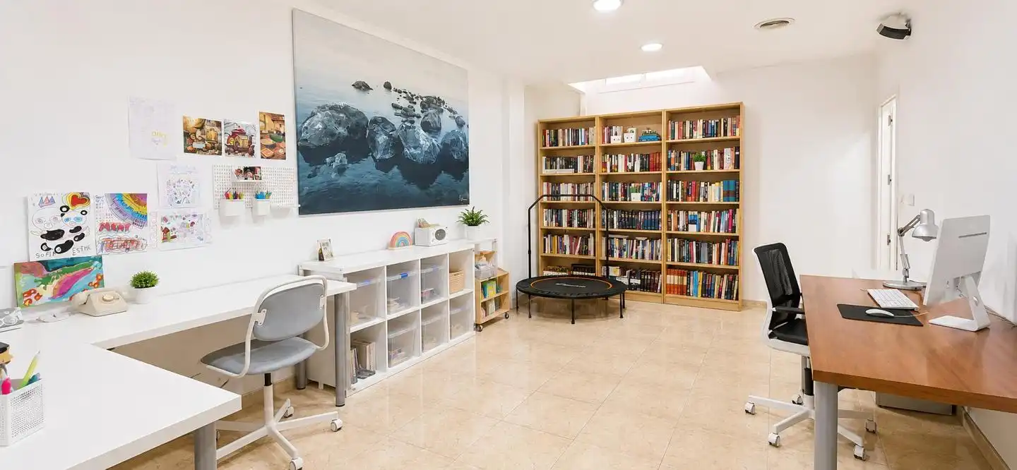 Casa o chalet en venta en Elche / Elx con Trastero, Balcón y Piscina comunitaria