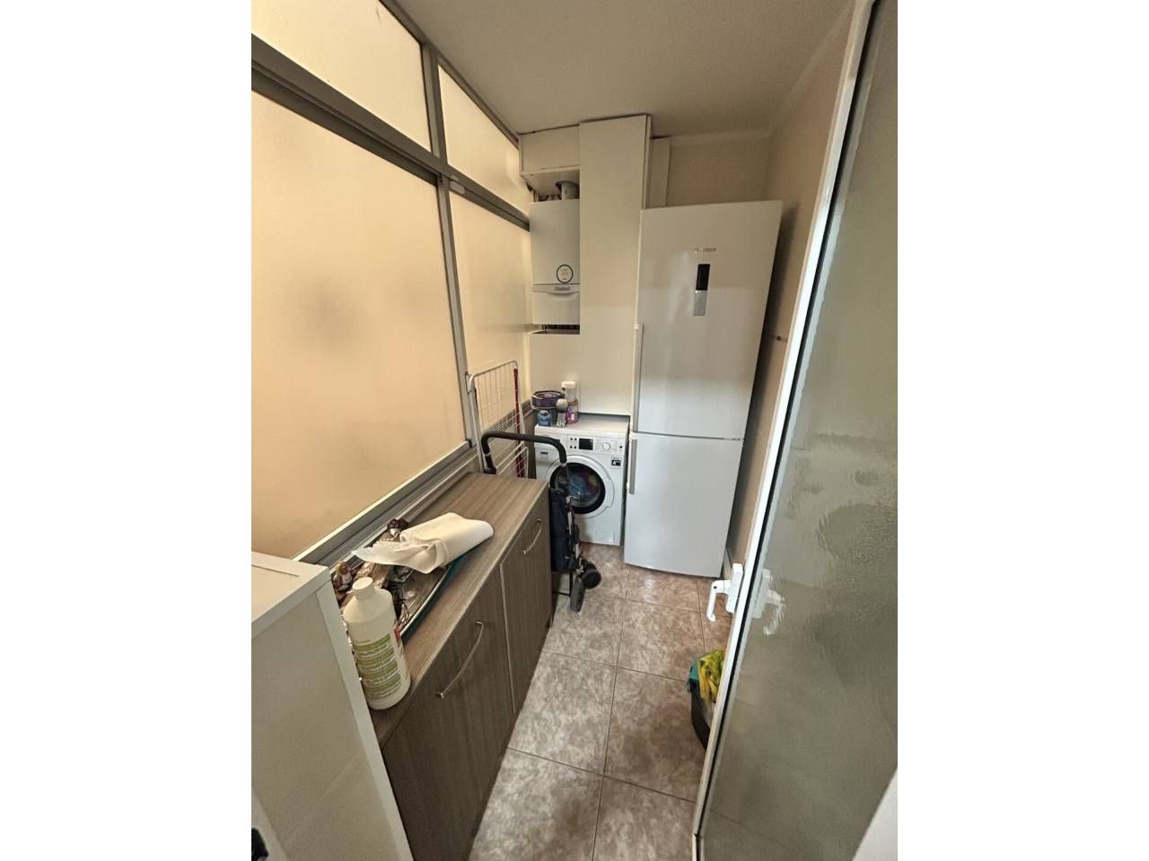 Cuina de Pis en venda en Girona Capital amb Aire condicionat, Calefacció i Traster