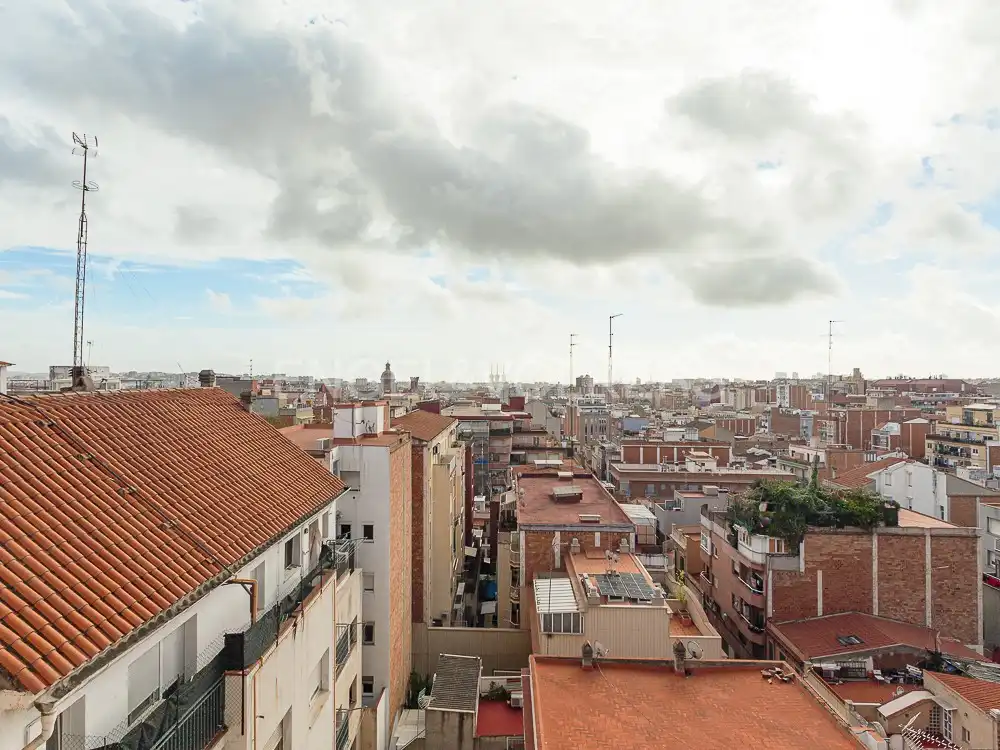 Außenansicht von Dachboden zum Verkauf in Barcelona mit Klimaanlage, Heizung und Terrasse