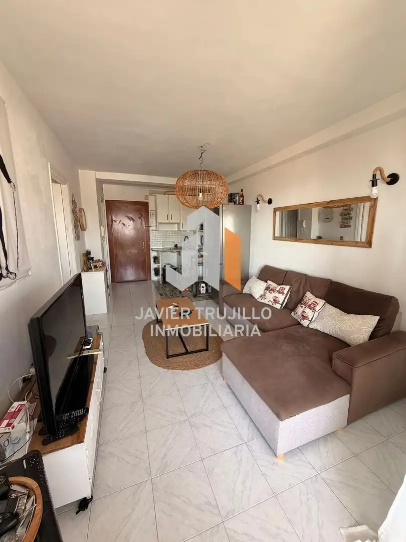 Sala de estar de Apartamento en venta en Vélez-Málaga con Piscina