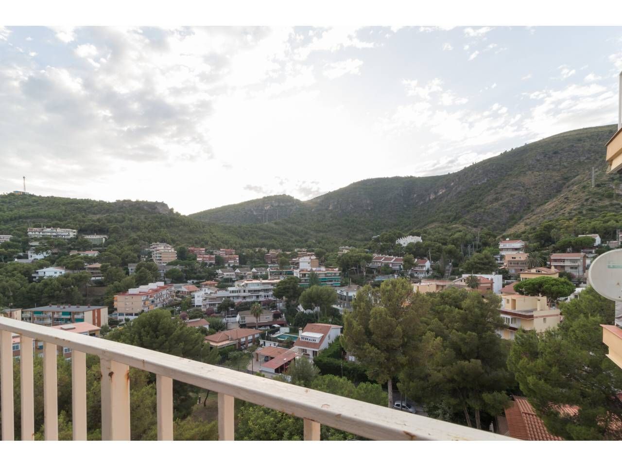 Exterior view of Flat for sale in Castelldefels  with Terrace and Community pool