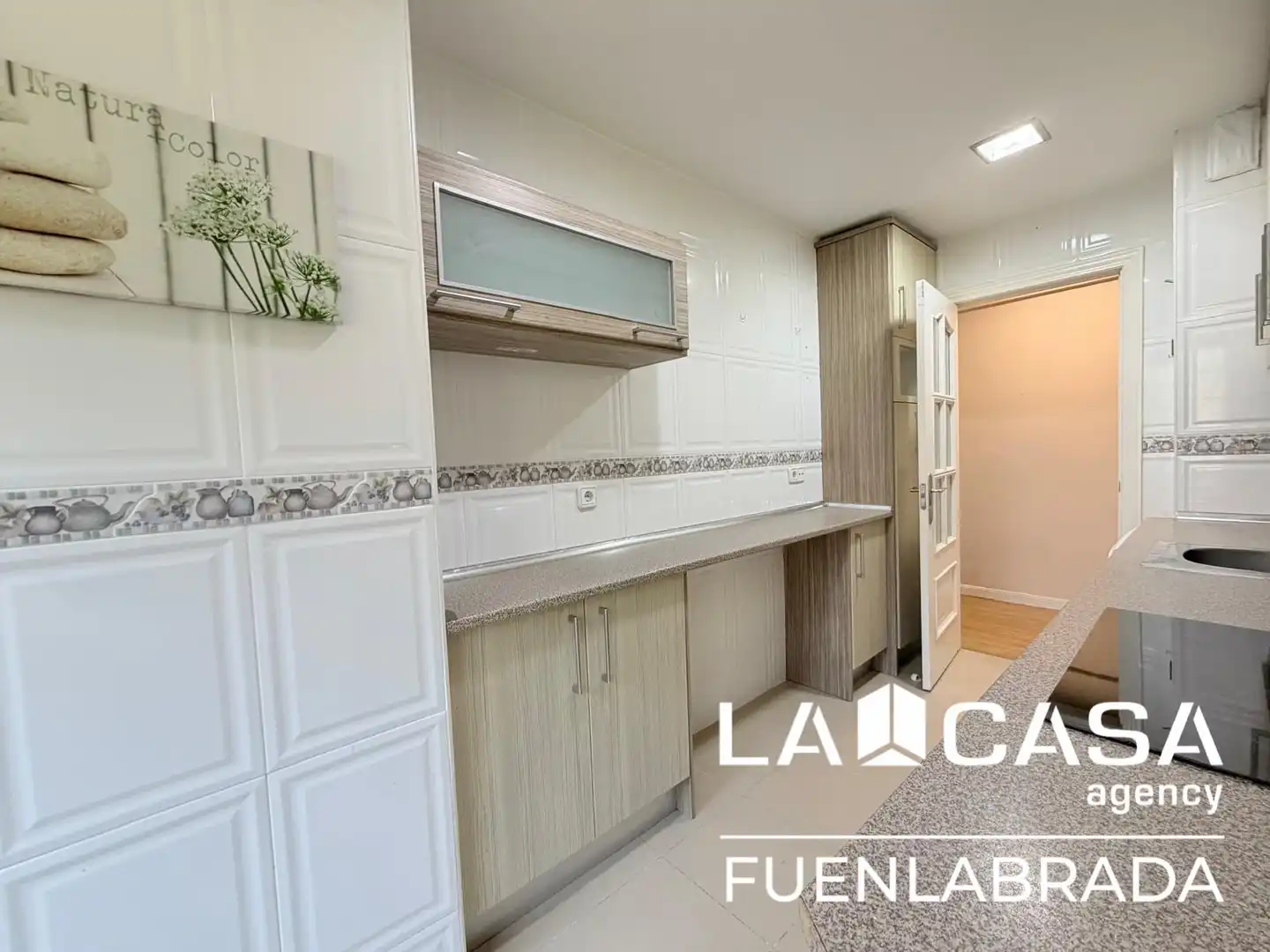 Kitchen of Flat for sale in Fuenlabrada  with Oven and Washing machine
