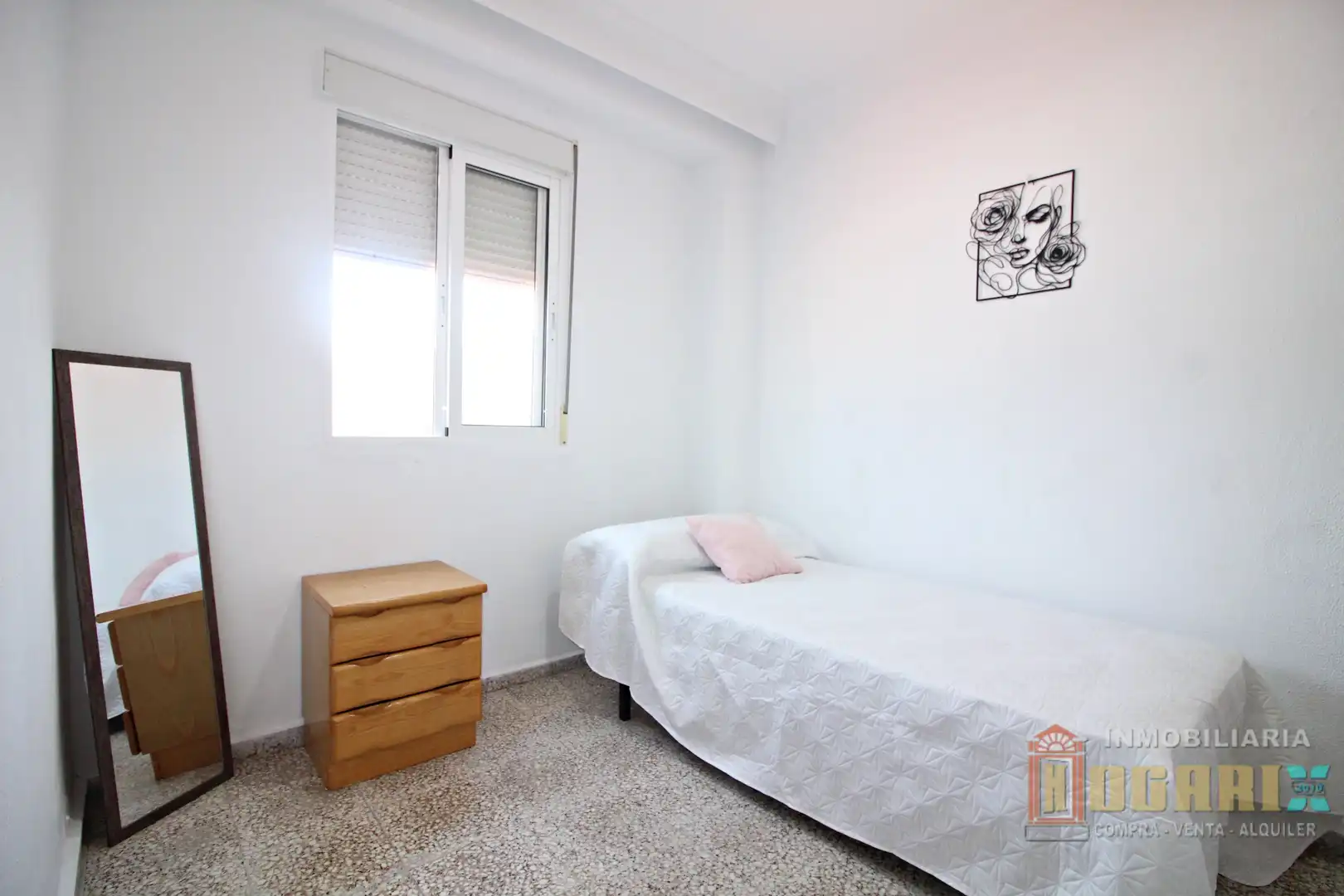 Schlafzimmer von Dachboden zum Verkauf in Huelva mit Terrasse