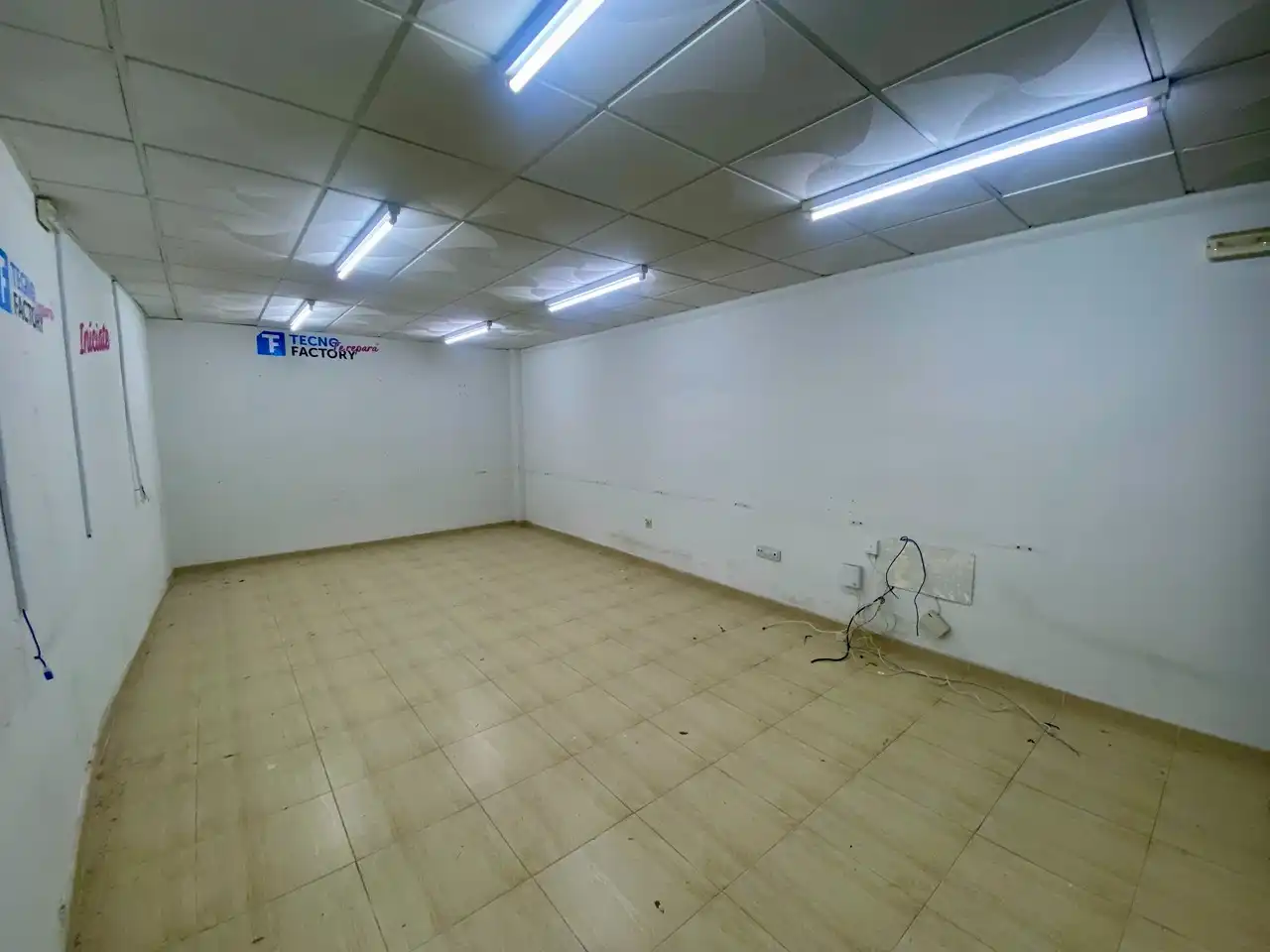 Local comercial en venda a Calle Ramón y Cajal 8A, imagen 6