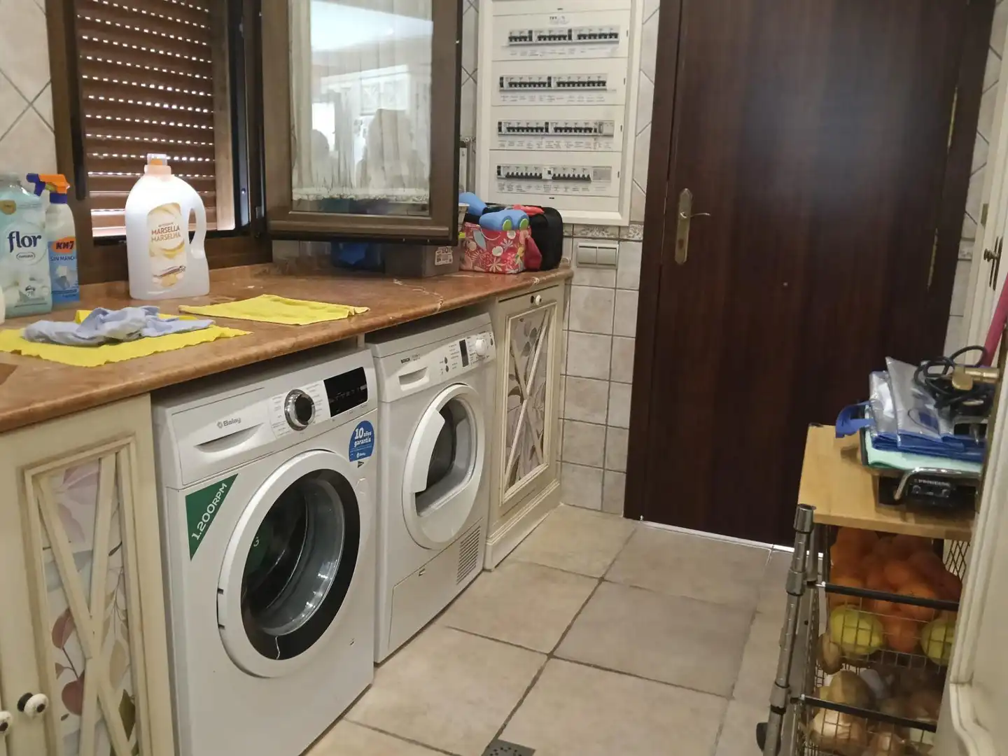 Cuina de Casa o xalet en venda en Conil de la Frontera amb Aire condicionat, Jardí privat i Terrassa
