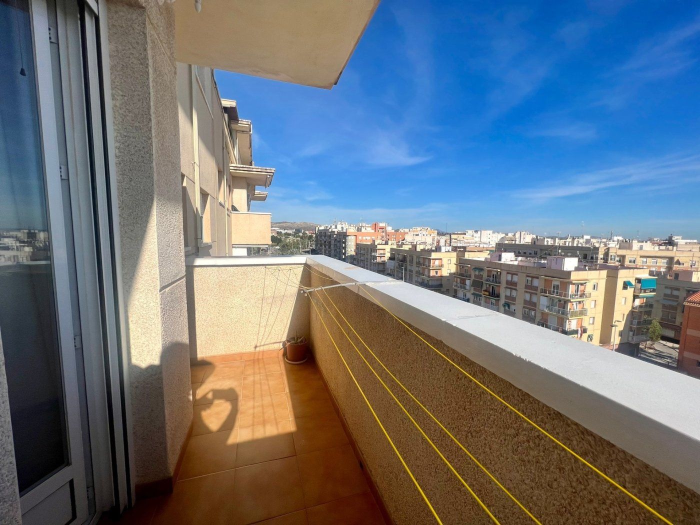 Terrasse von Wohnung miete in Elche / Elx mit Klimaanlage, Balkon und Gemeinschaftspool