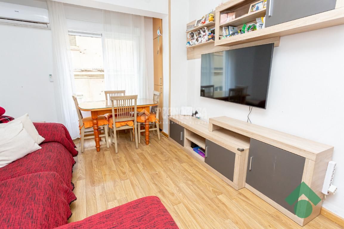 Bedroom of Flat for sale in Algeciras  with Parquet flooring and Furnished