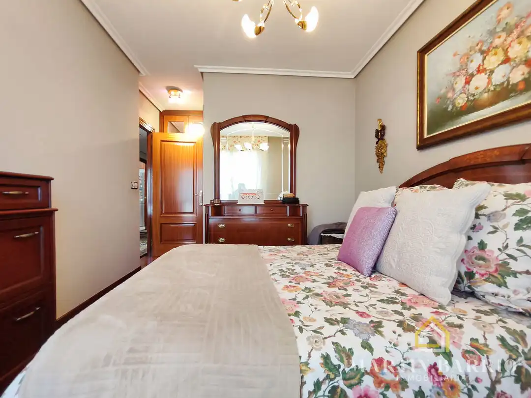 Schlafzimmer von Wohnung zum Verkauf in Muskiz mit Heizung, Privatgarten und Terrasse