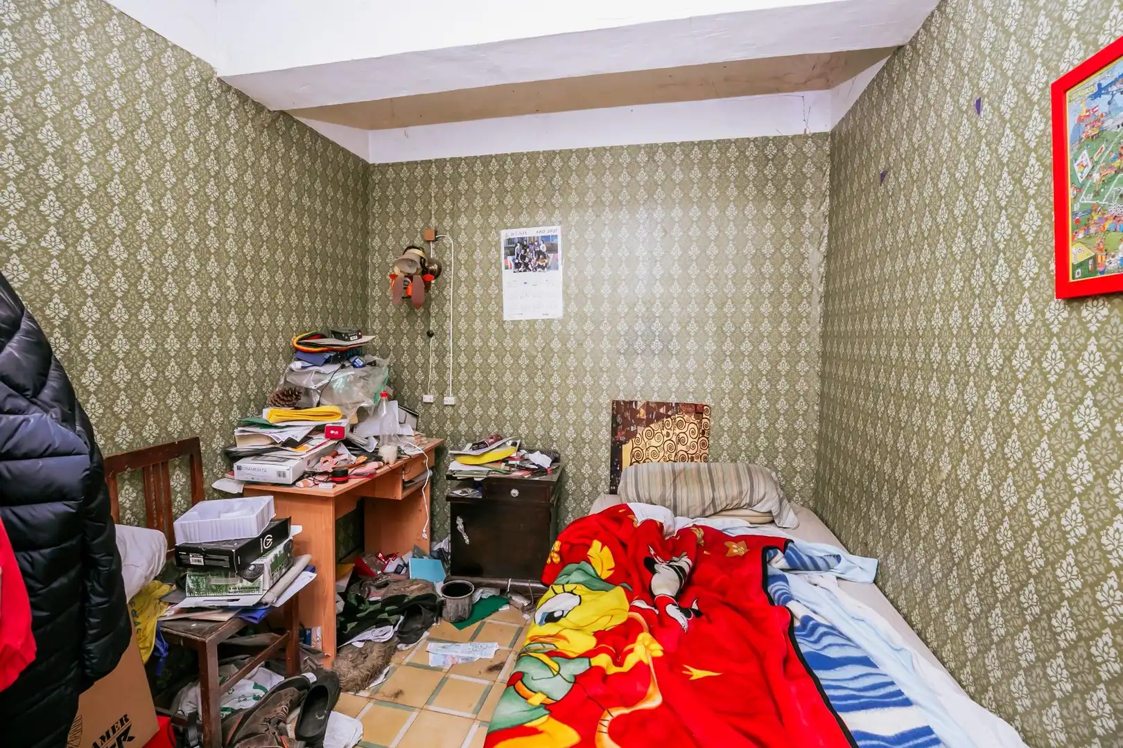 Dormitori de Casa o xalet en venda en Ayerbe amb Moblat i Balcó