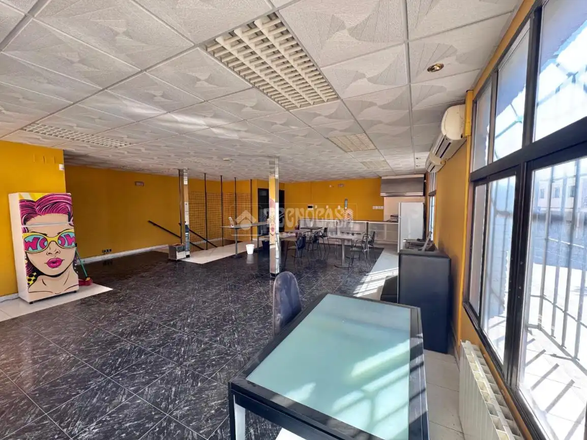 Casa adosada en venta en Yepes con Calefacción