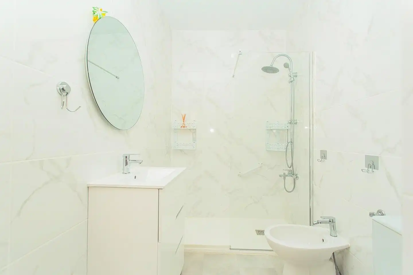 Baño de Apartamento en venta en Torrevieja con Aire acondicionado, Terraza y Amueblado