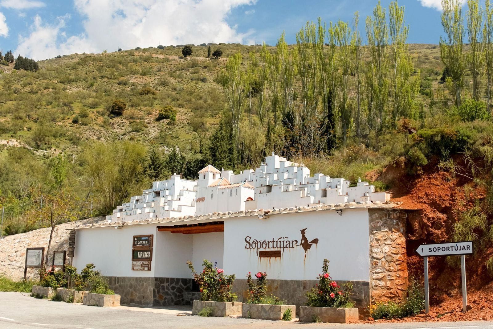 Vista exterior de Apartament de lloguer en Soportújar amb Moblat, Forn i Rentadora