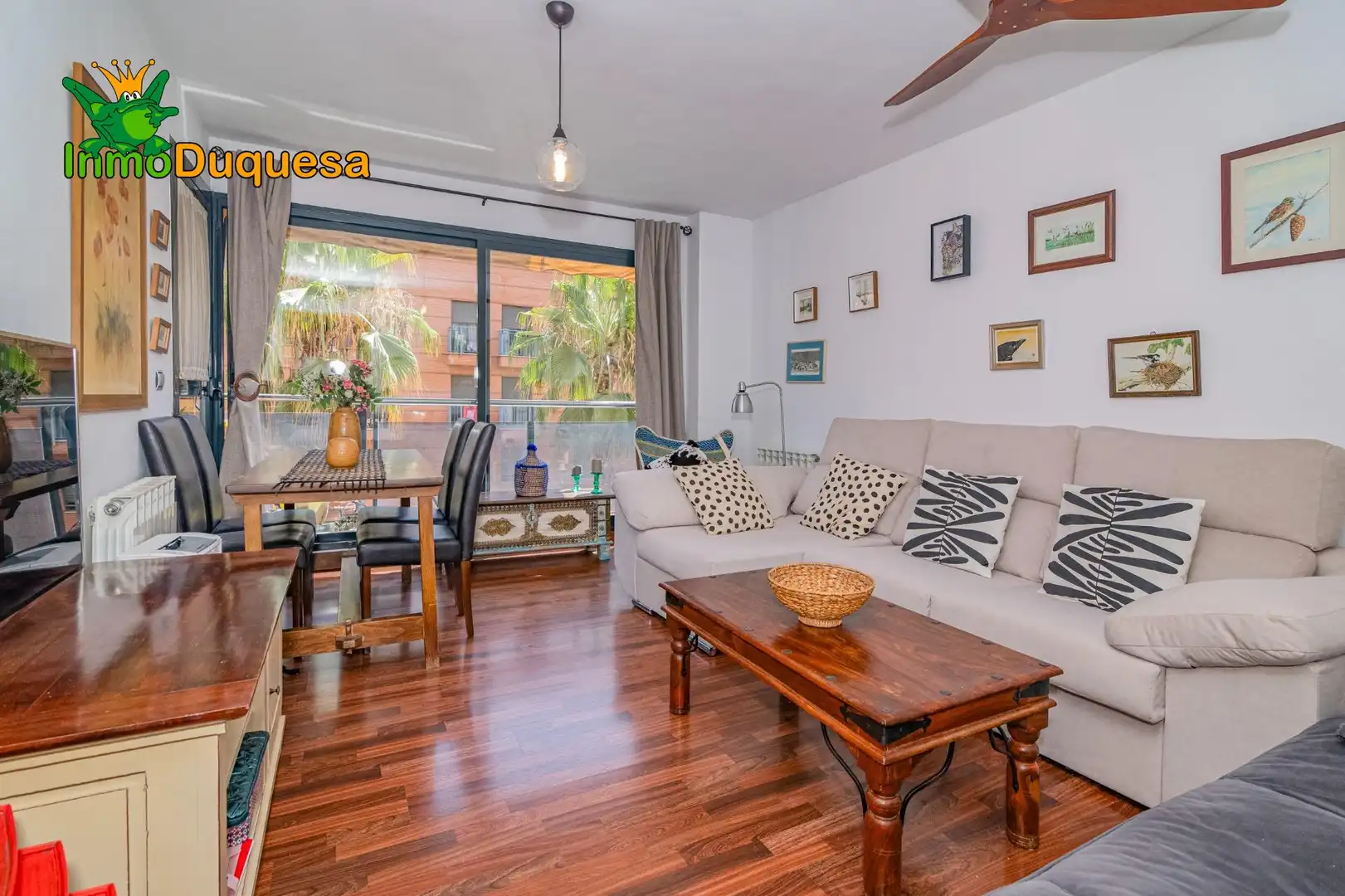 Sala de estar de Piso en venta en Granada con Aire acondicionado, Calefacción y Jardín privado