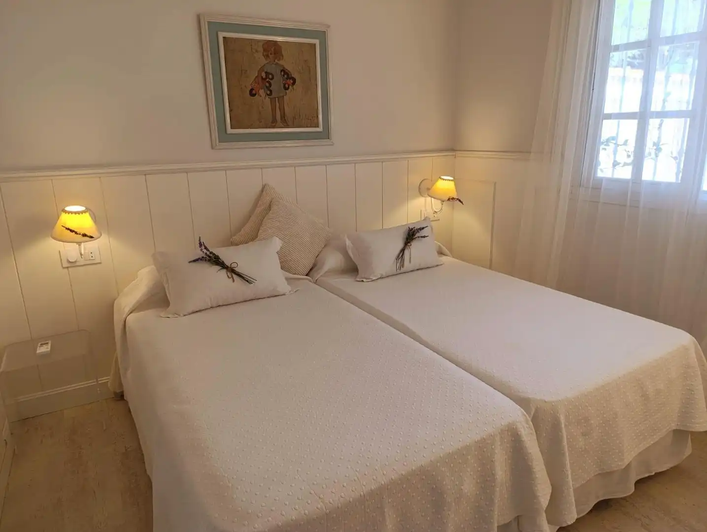 Dormitori de Casa o xalet en venda en Chiclana de la Frontera amb Aire condicionat, Jardí privat i Traster