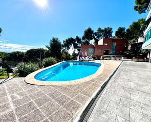 Piscina de Pis en venda en Castelldefels amb Aire condicionat, Calefacció i Parquet