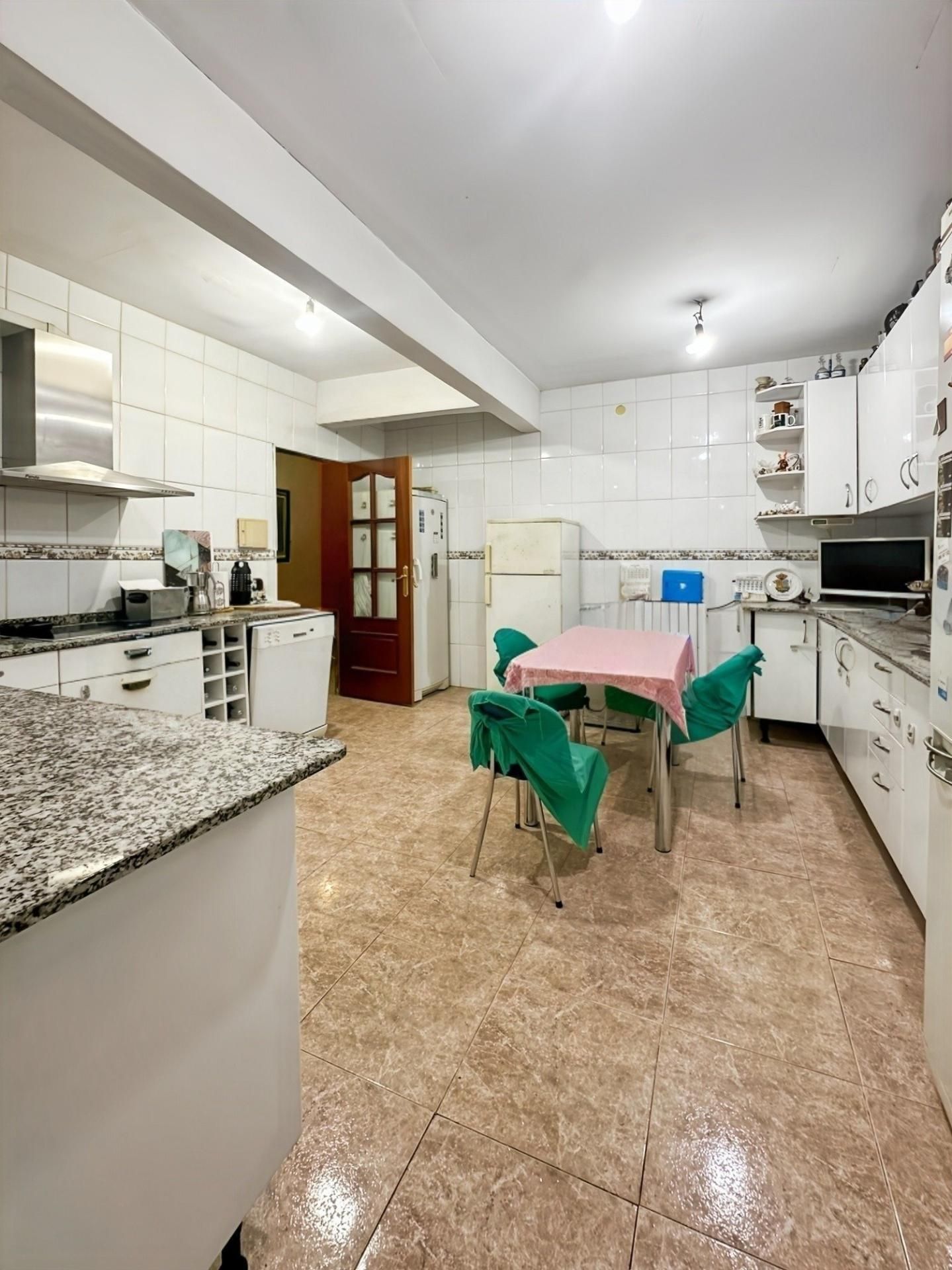 Kitchen of Flat for sale in  Barcelona Capital  with Air Conditioner