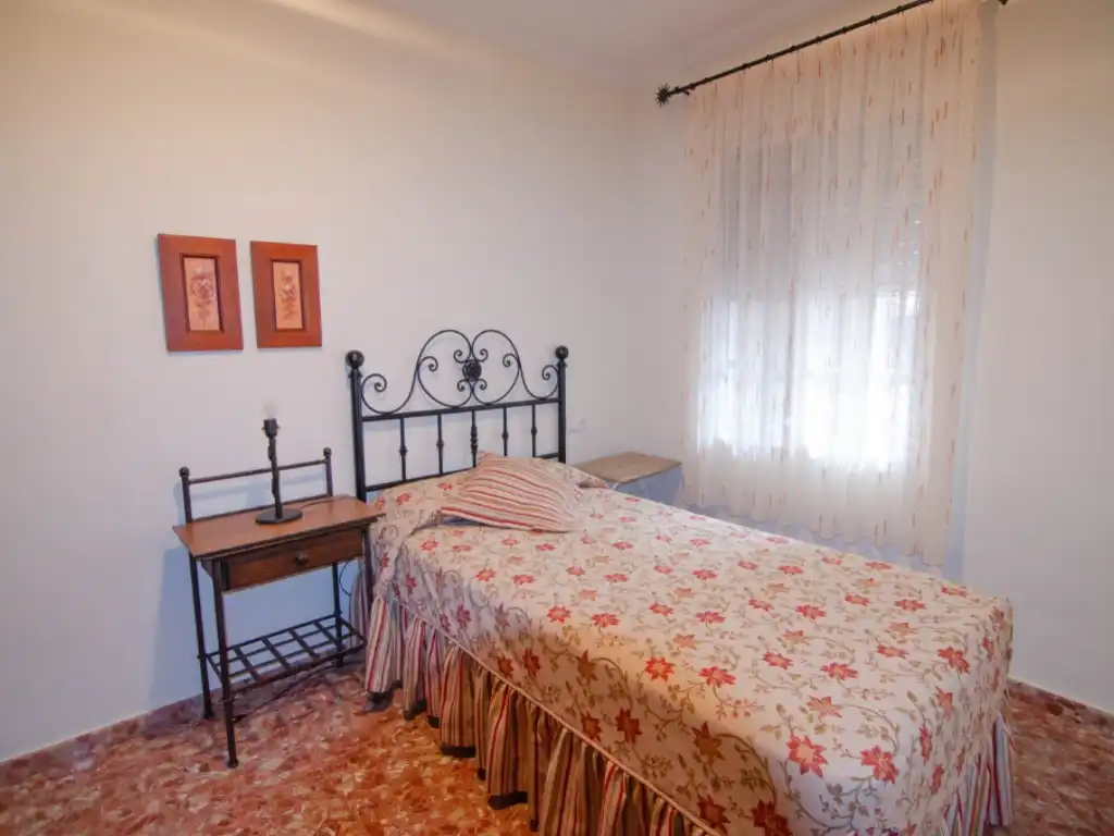 Habitación de Casa adosada de alquiler en La Rinconada