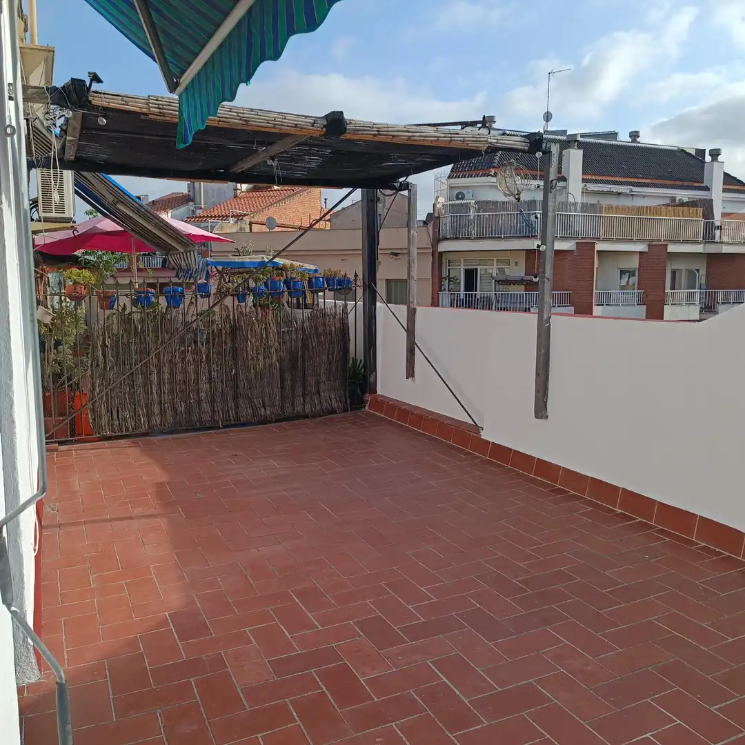 Attic for rent in Carrer del Comte Borrell, La Nova Esquerra de l'Eixample