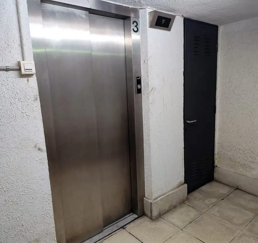 Garage zur Miete in Donostia - San Sebastián 