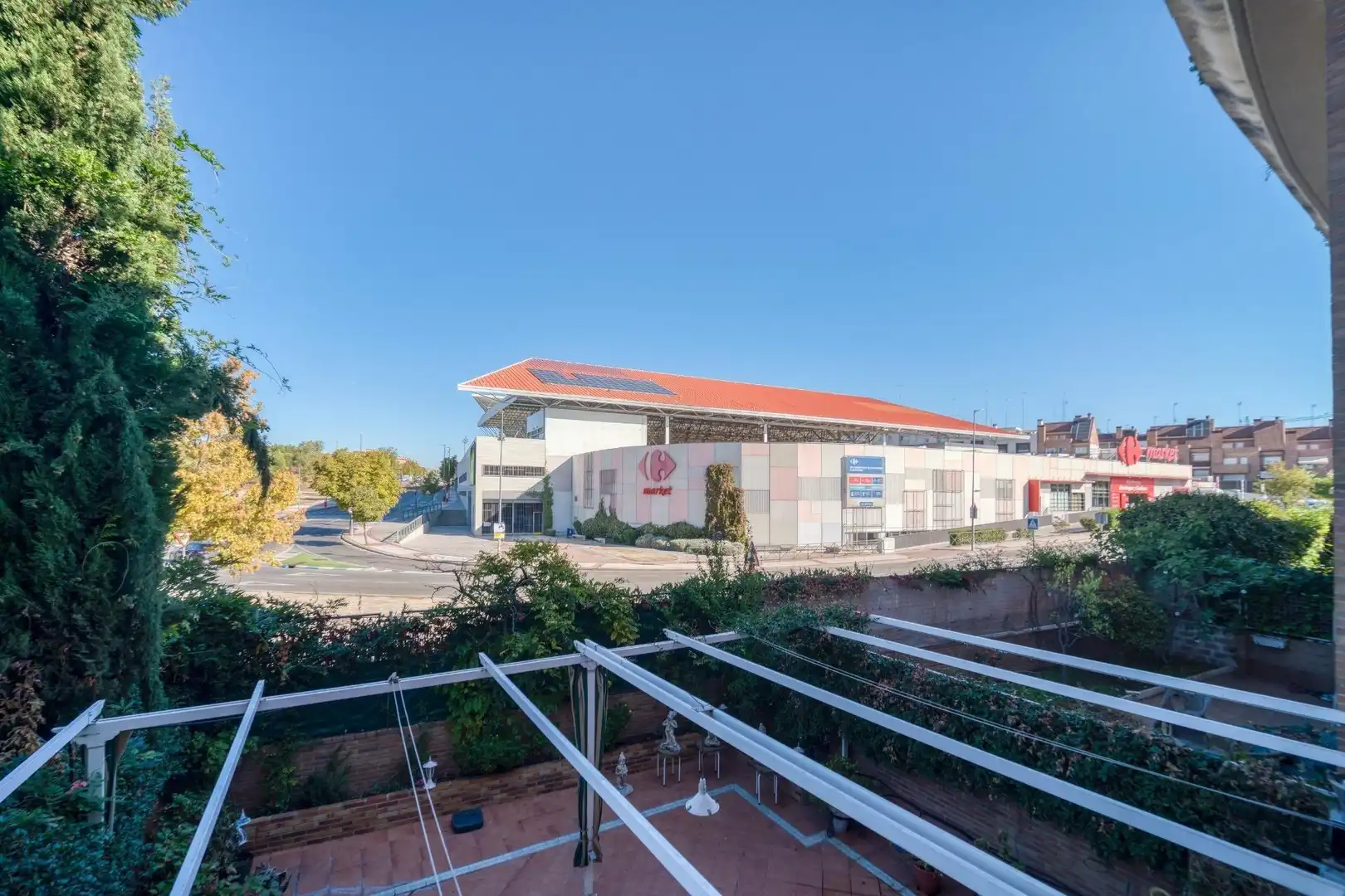 Vista exterior de Pis en venda en Rozas Centro