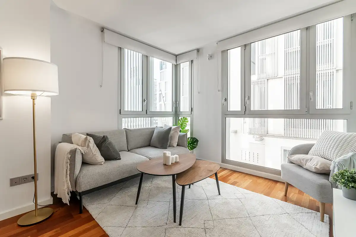 Piso con ascensor en venta en Plaça de Pau Vila 13, imagen 2