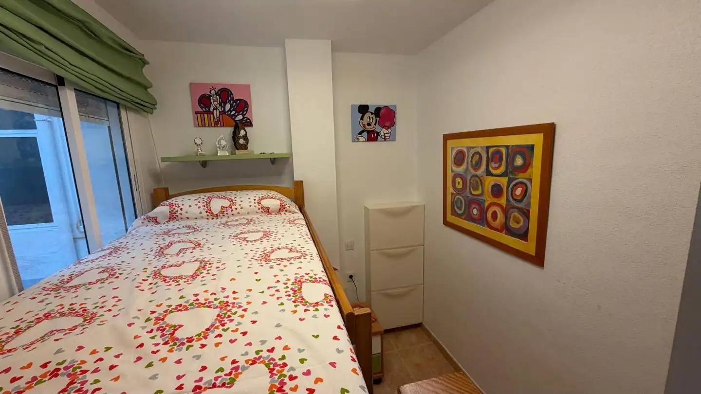Habitación de Apartamento en venta en La Manga del Mar Menor con Aire acondicionado, Terraza y Trastero