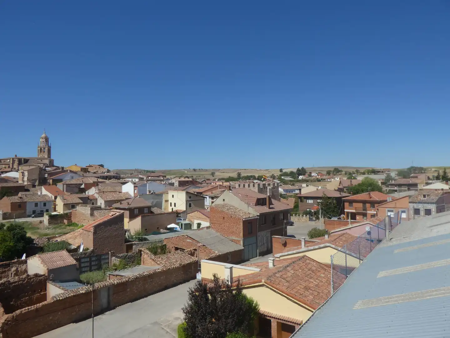 Außenansicht von Wohnung zum Verkauf in Santa María del Campo mit Heizung