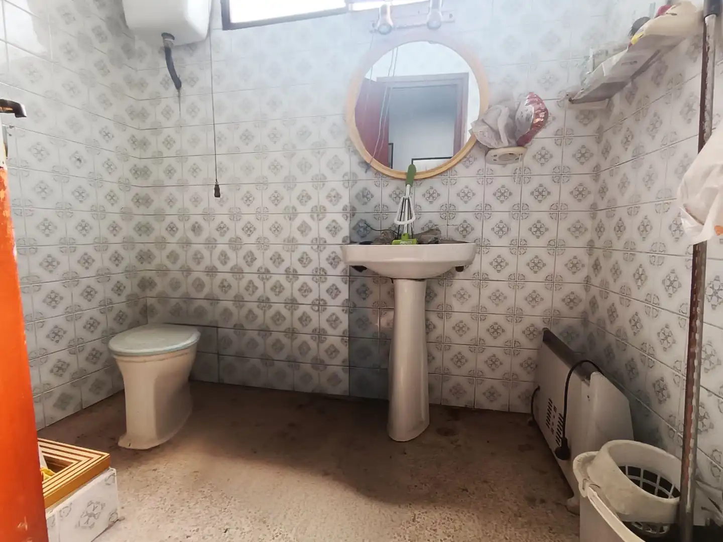 Bathroom of Flat for sale in Benetússer