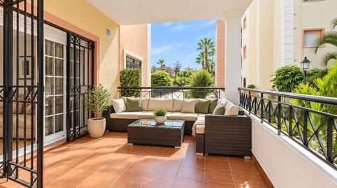 Foto 3 de Apartamento en venta en Los Naranjos, Marbella