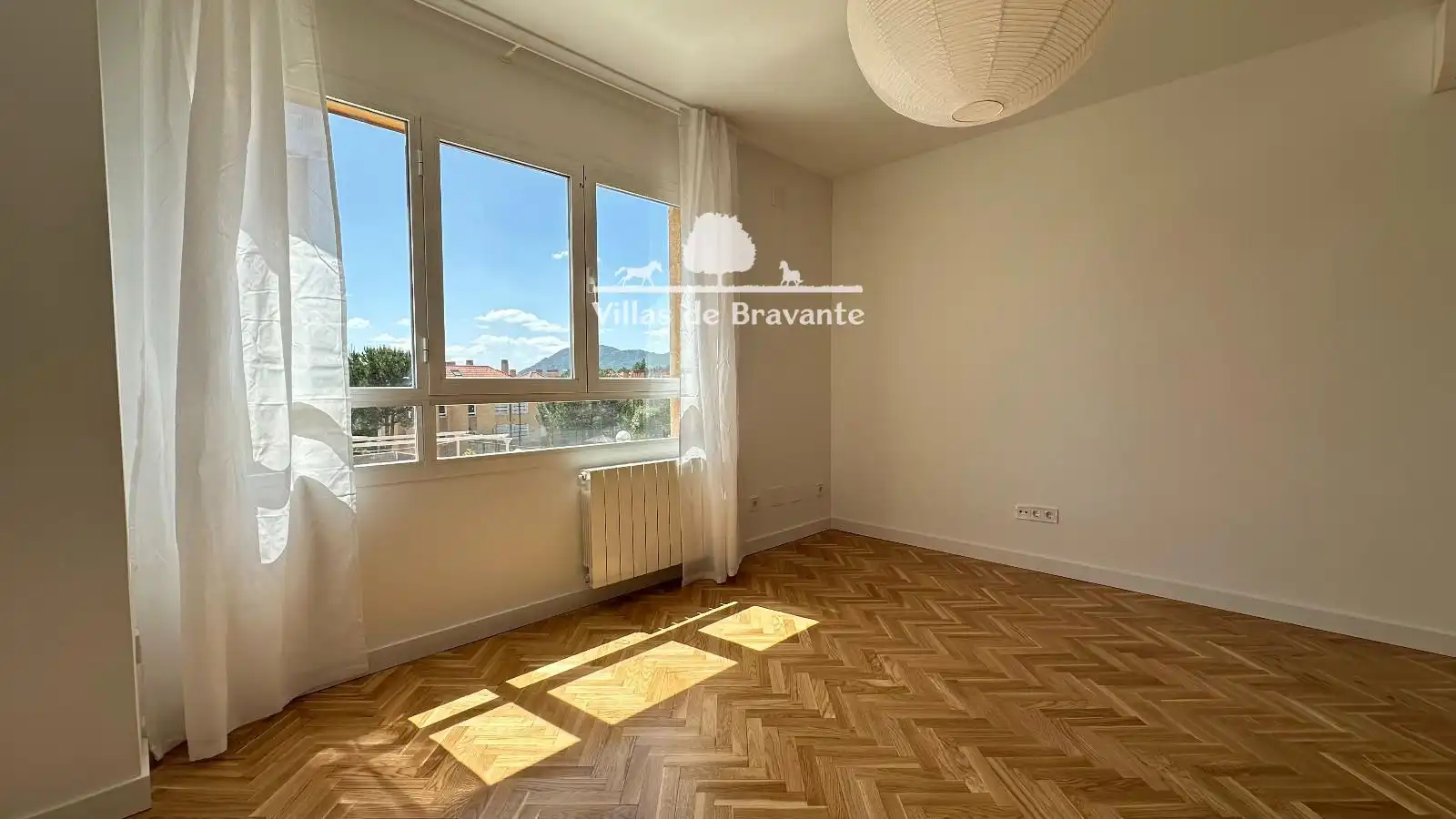 Dormitori de Pis de lloguer en San Lorenzo de El Escorial amb Aire condicionat, Calefacció i Parquet