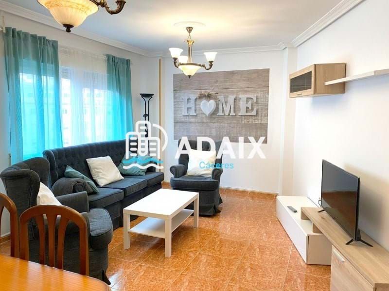 Exterior view of Flat to rent in Cáceres Capital  with Air Conditioner, Heating and Storage room