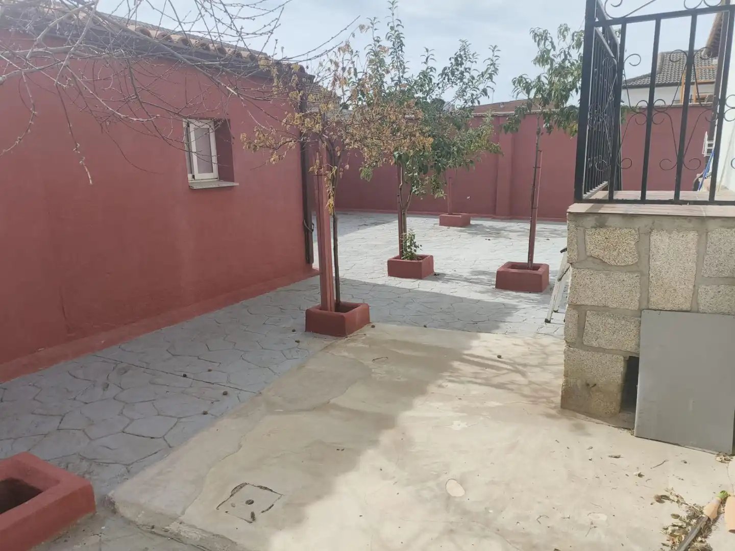 Terrassa de Casa o xalet en venda en Villaluenga de la Sagra amb Aire condicionat, Calefacció i Jardí privat