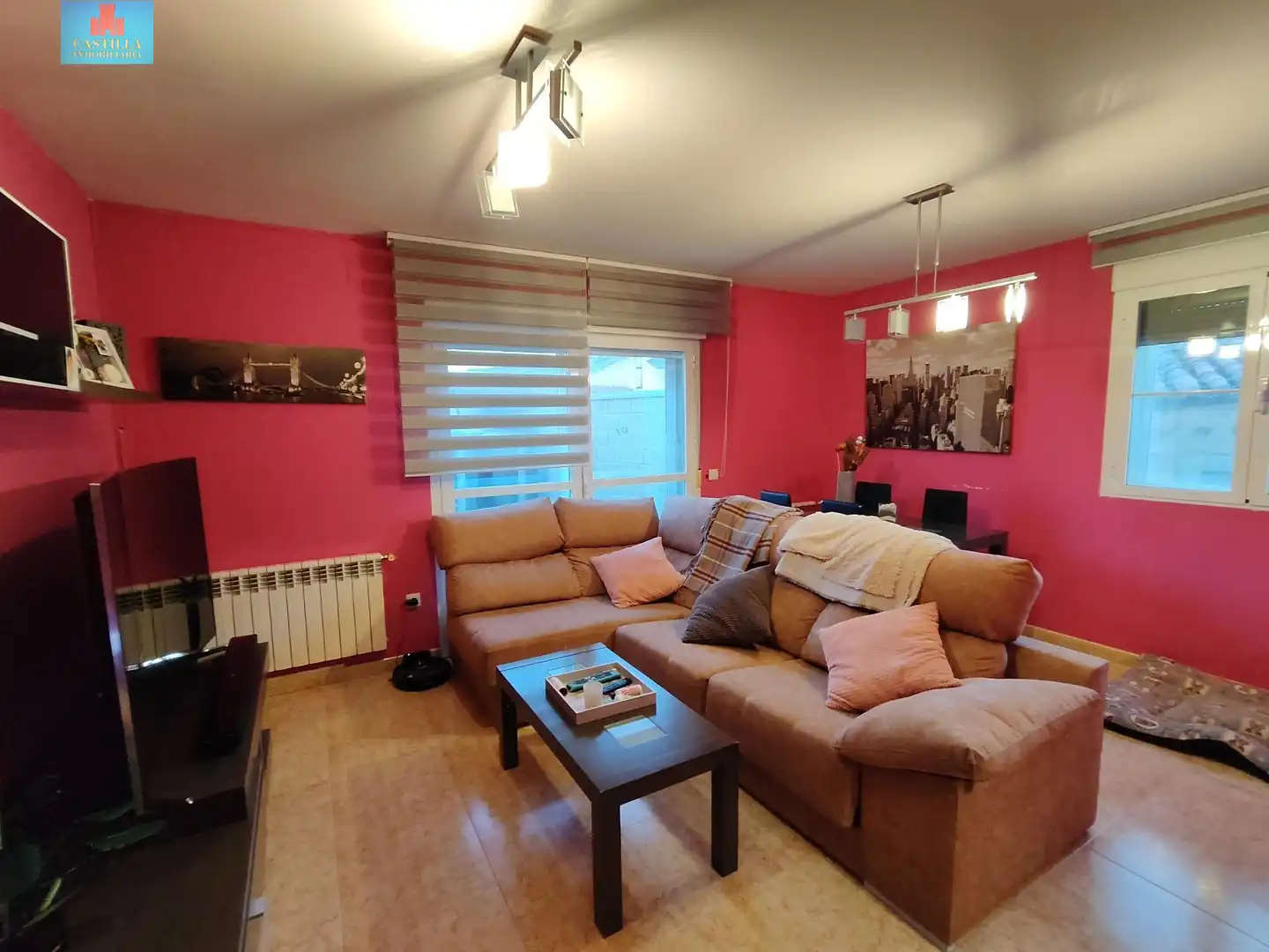 Sala de estar de Casa adosada en venta en Berrocalejo de Aragona con Calefacción, Terraza y Trastero