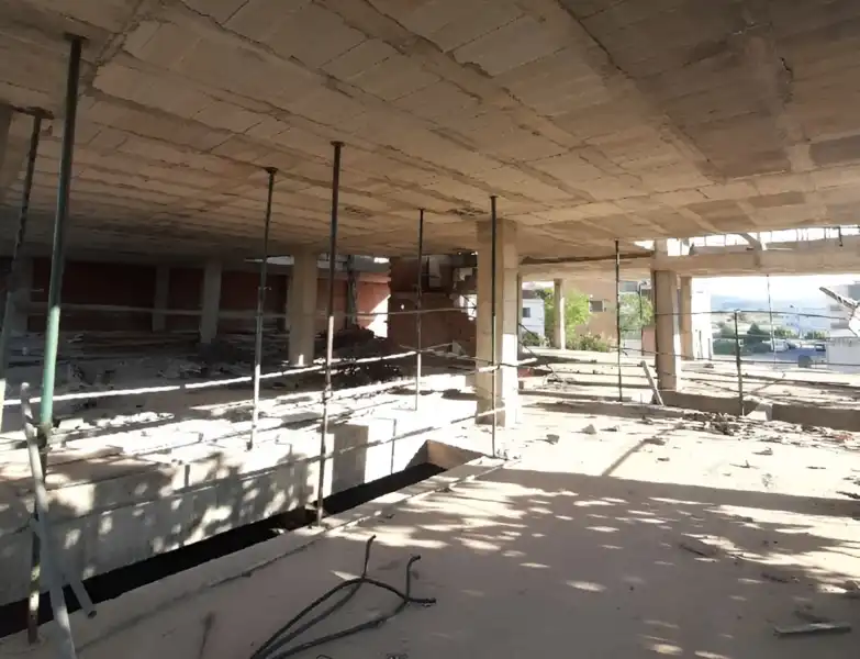 Buildings for sale in 9 D OCTUBRE, 3, -1, Montroi / Montroy