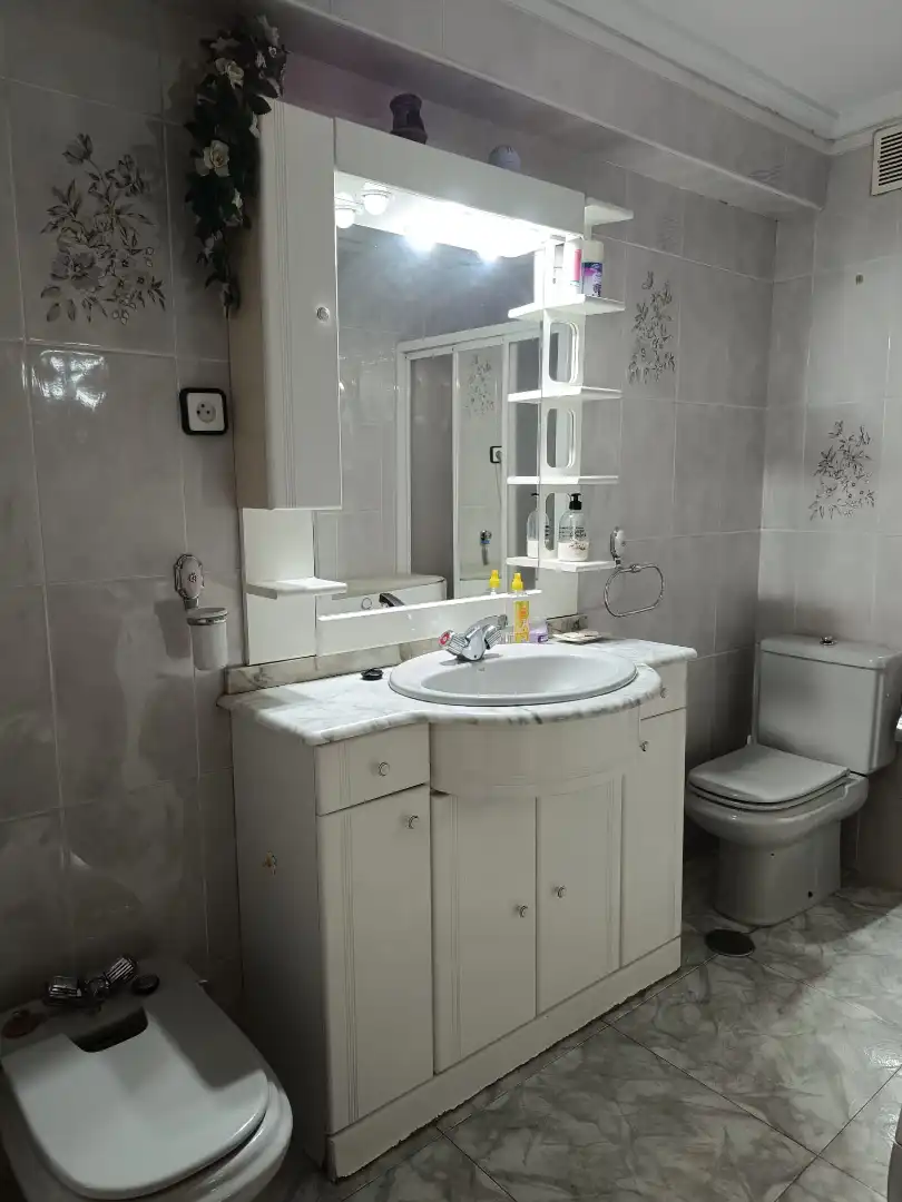 Bathroom of Flat for sale in Gijón   with Furnished