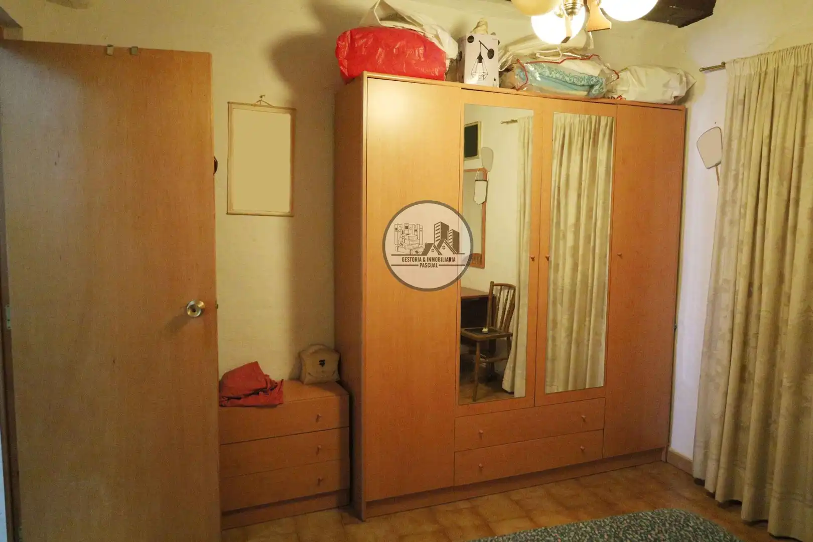 Habitación de Casa o chalet en venta en Samper de Calanda con Terraza, Trastero y Amueblado