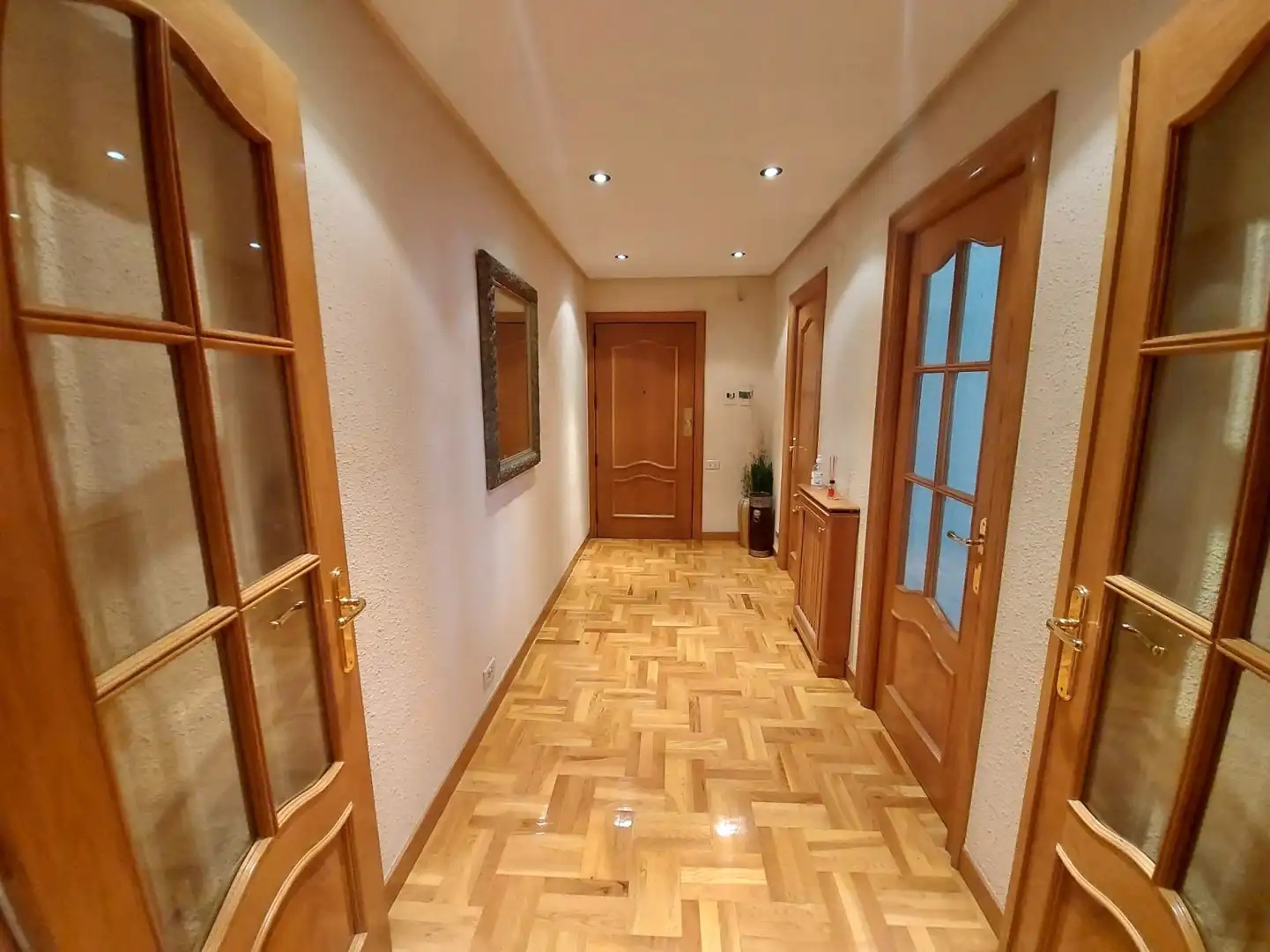 Pis en venda en  Logroño amb Calefacció, Parquet i Terrassa