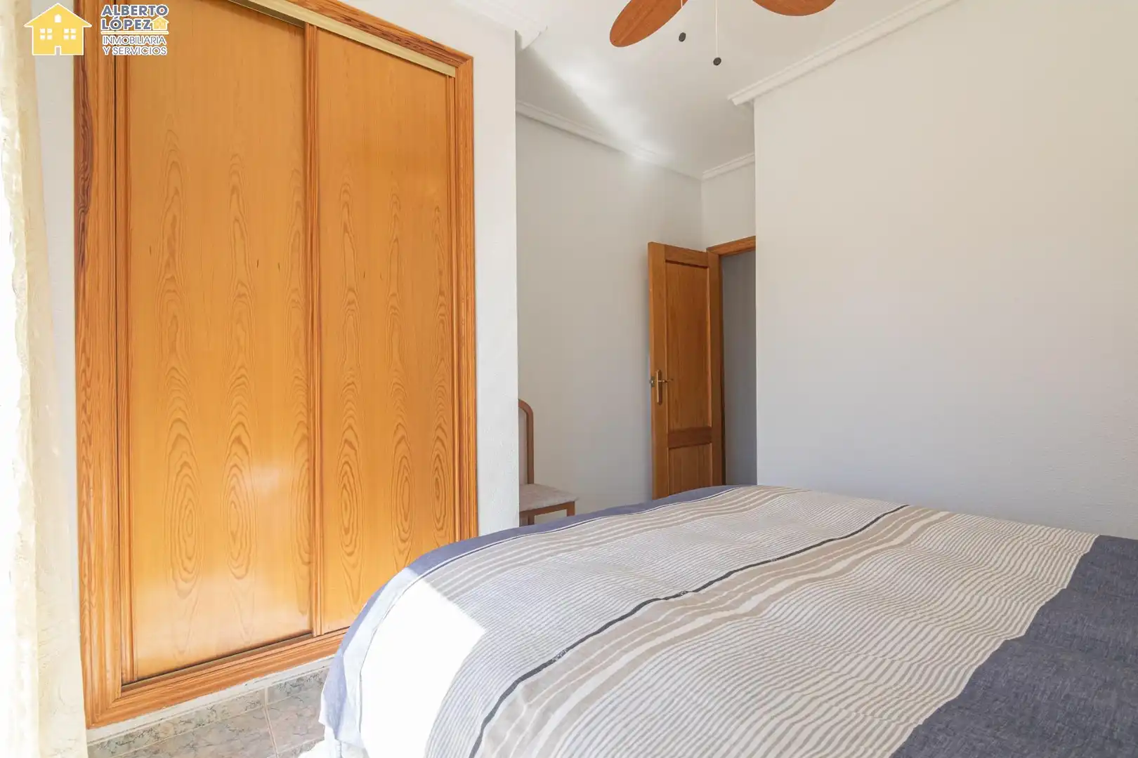Bungalow with terrace for sale in Los Arenales del Sol, imagen 22