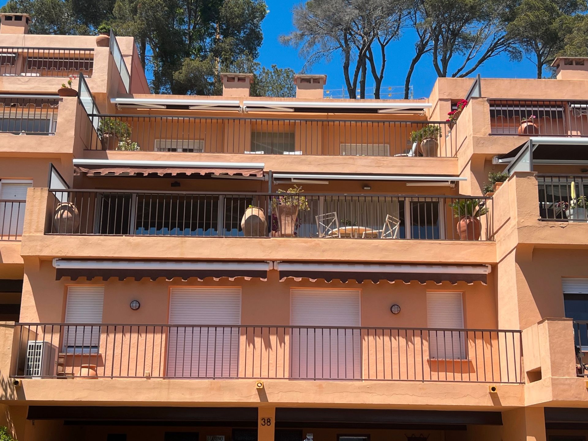 Vista exterior de Dúplex en venda en Palafrugell amb Aire condicionat, Terrassa i Traster