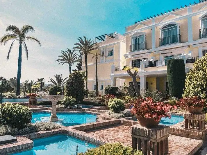 Vista exterior de Apartament de lloguer en Nueva Andalucía