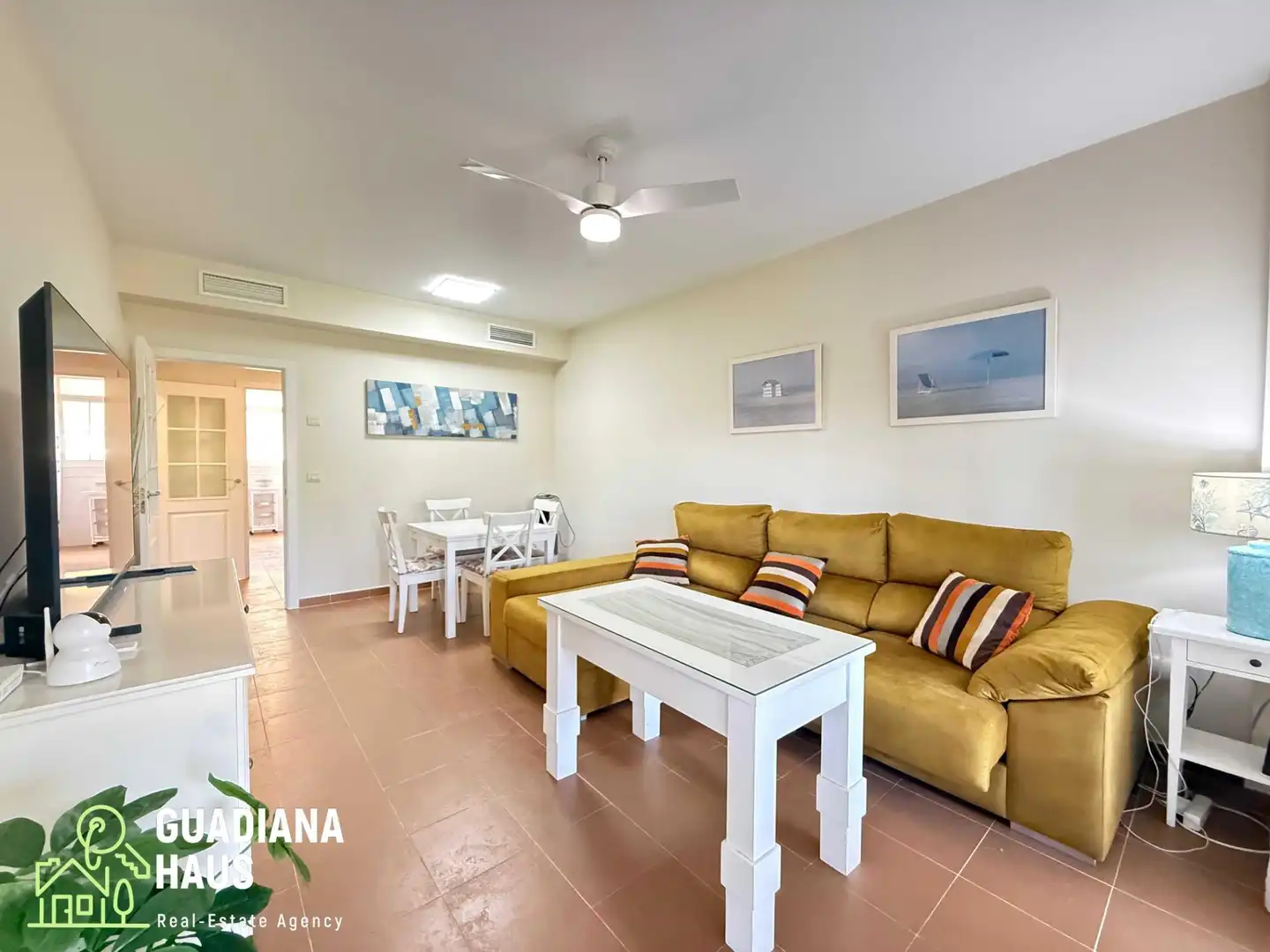 Wohnzimmer von Wohnungen zum Verkauf in Ayamonte mit Privatgarten, Terrasse und Gemeinschaftspool