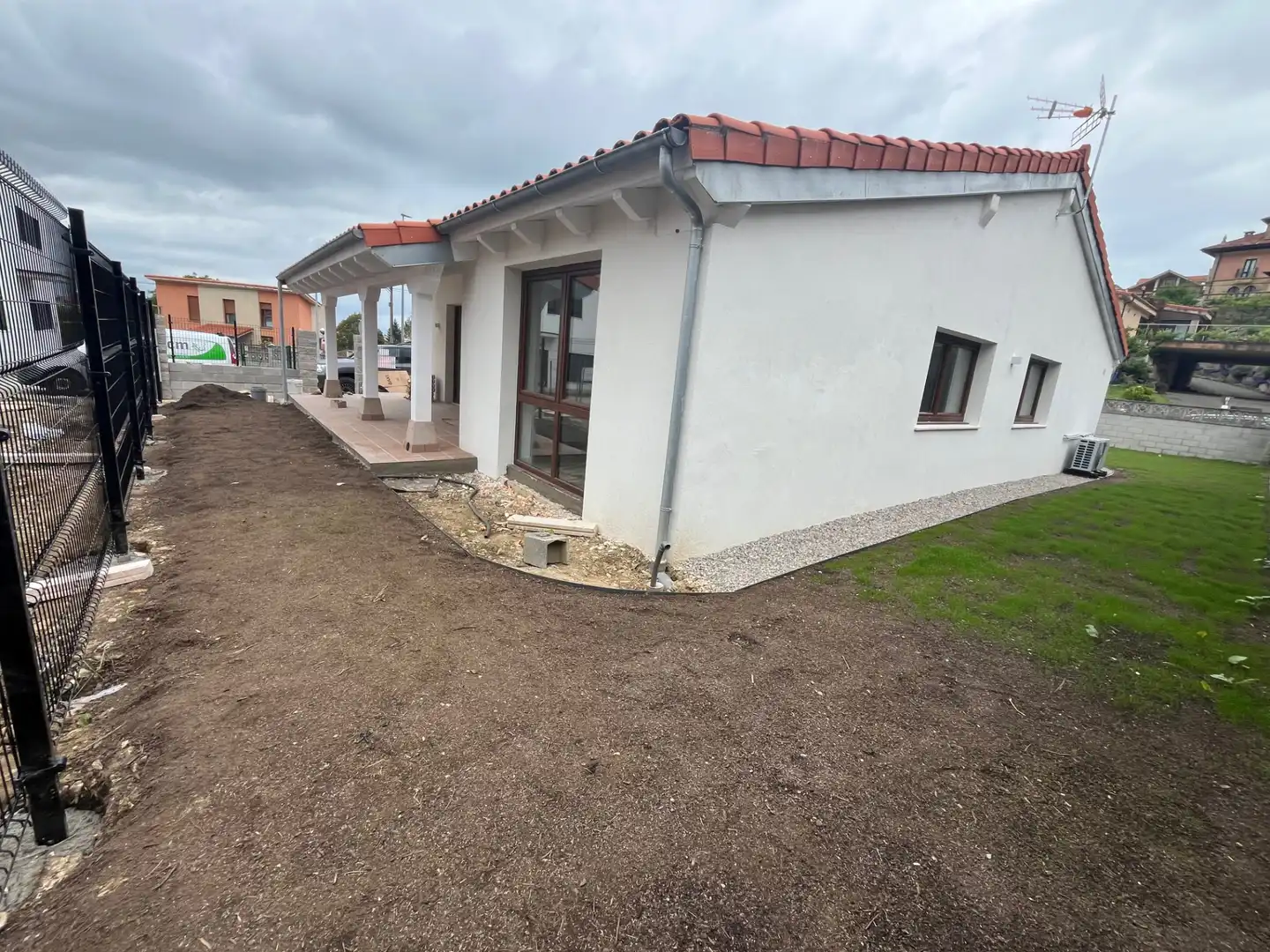 Vista exterior de Casa o chalet en venta en Piélagos con Aire acondicionado, Calefacción y Jardín privado