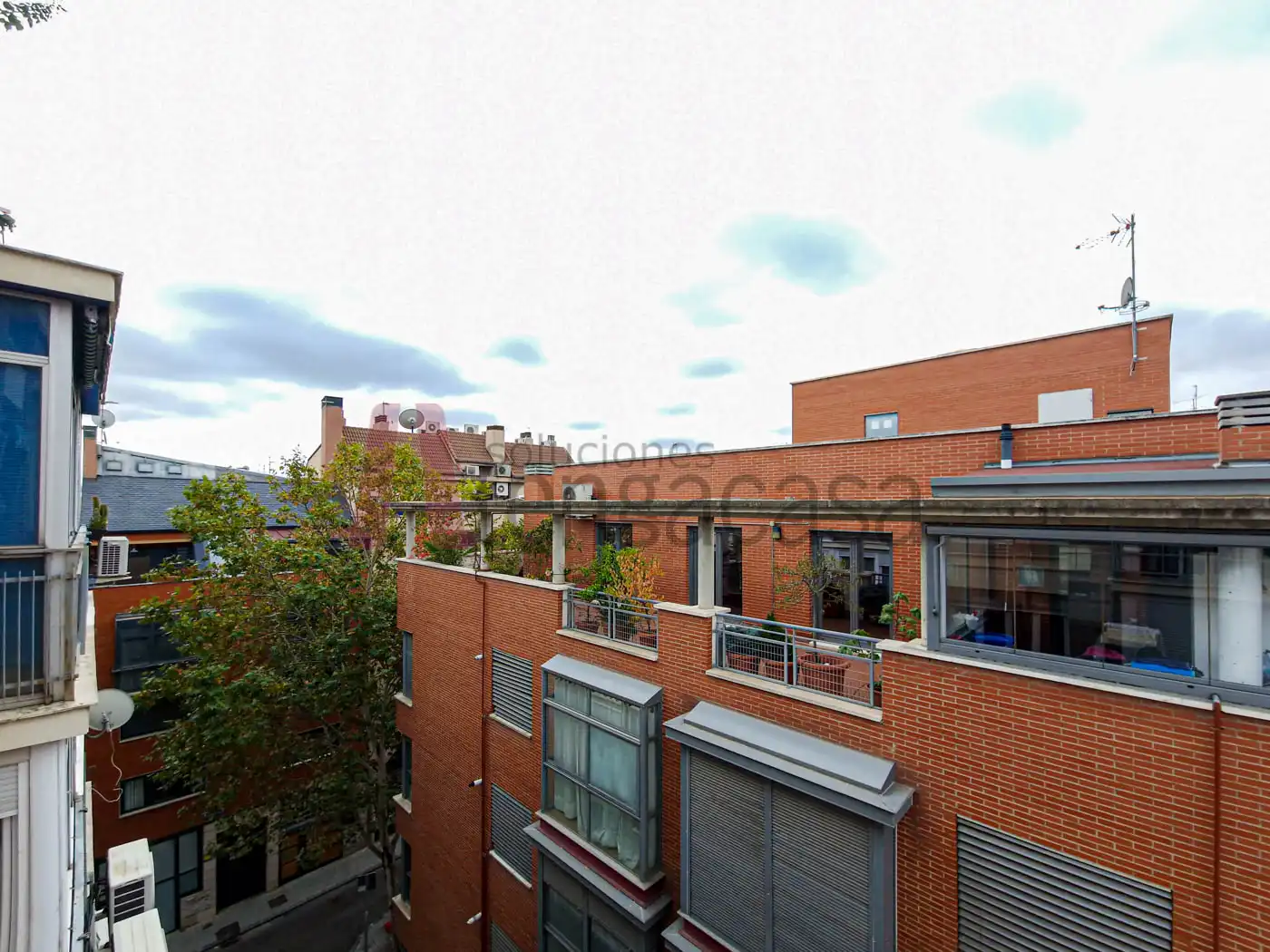 Vista exterior de Pis de lloguer en Madrid amb Aire condicionat, Calefacció i Moblat