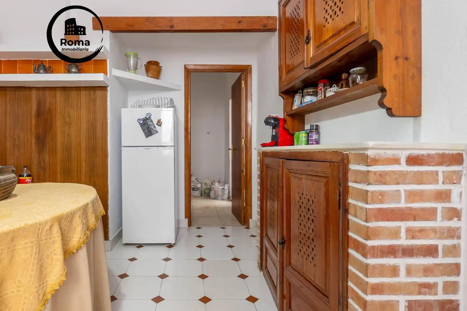 Kitchen of Houses for sale in Almuñécar