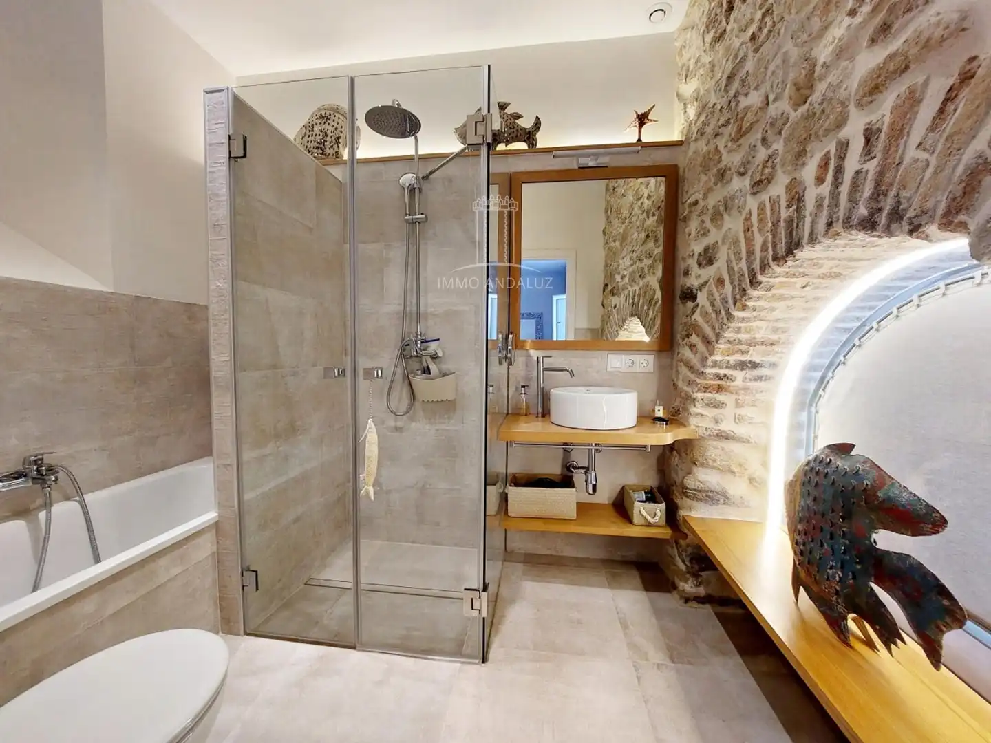Badezimmer von Einfamilien-Reihenhaus zum Verkauf in Medina Sidonia mit Klimaanlage und Heizung