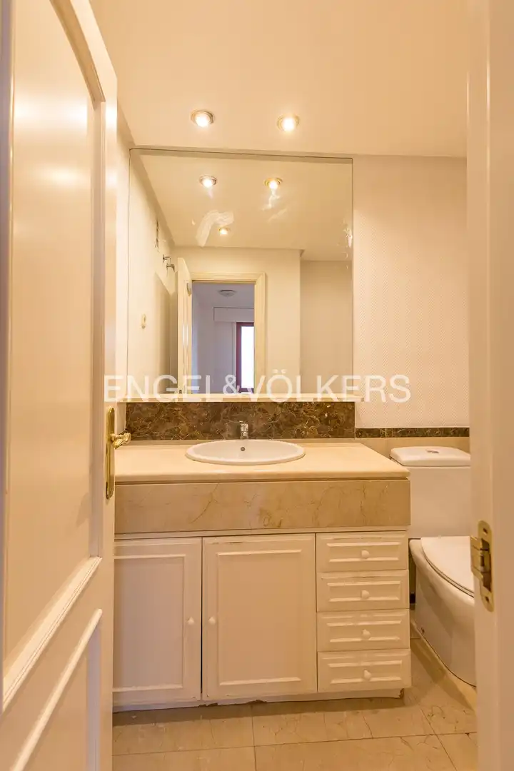 Bathroom of Flat for rent in Zona Carretera del Plantío